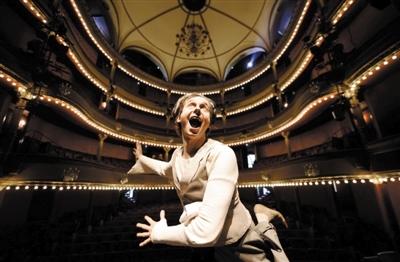 法国默剧《想象的世界》将于明晚登陆国家大剧院小剧场.