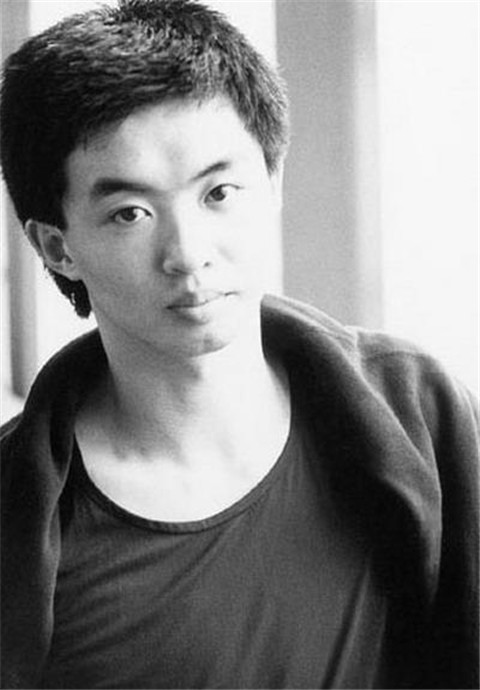 金星变性前旧照男儿身秀俊俏_手机新浪网