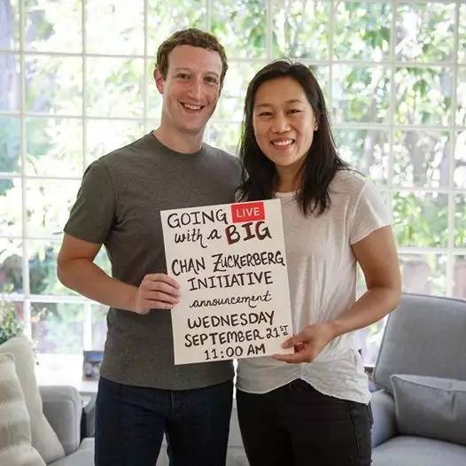 要不是扎克伯格足够优秀估计还追不上她！
