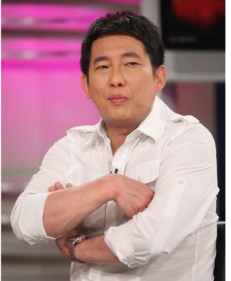 8.屈中恒 饰 freddie