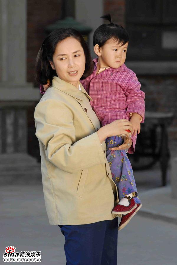 资料图片:电视剧《金婚》精彩剧照(36)