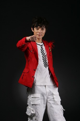 资料图片:2007年加油好男儿十强选手张超写真(3)