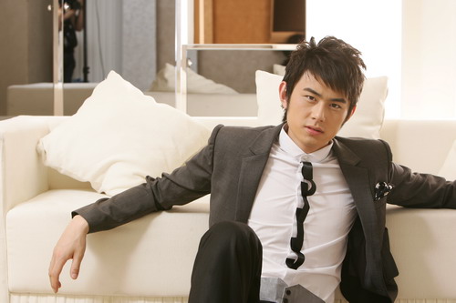 资料图片加油好男儿选手王睿精彩写真4