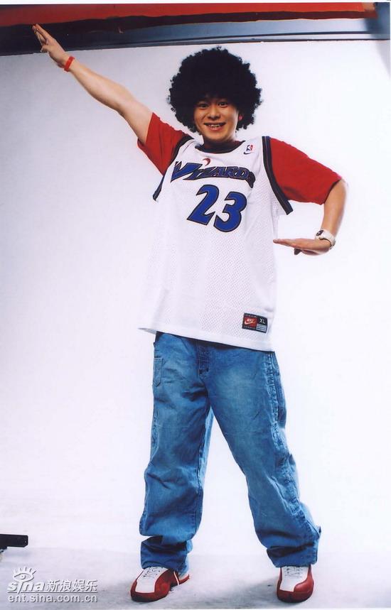 资料图片:演员钟亮精彩写真(12)