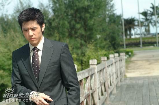 资料图片屋顶上的绿宝石精彩剧照127