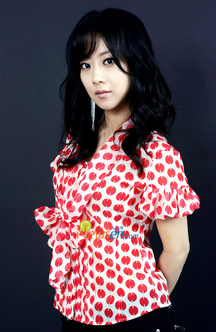 资料图片:韩国实力女歌手洋葱精彩写真(2)