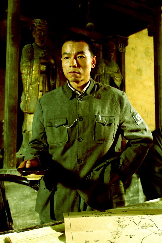 资料图片:影片《夜袭》精彩剧照(6)