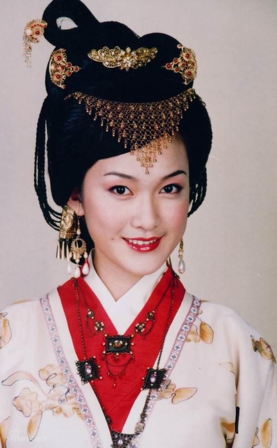 资料图片:电视剧《夜来风雨》精彩剧照(15)