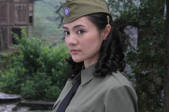 资料图片:《英雄虎胆》演员定妆照(1)