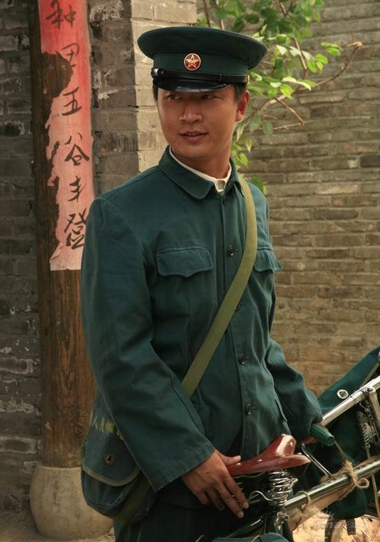 资料图片:《大山的儿子》剧照--霍亚明饰赵有亮