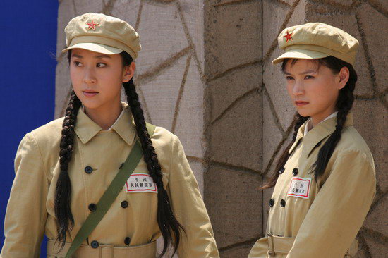 资料图片:电视剧《烈日炎炎》最新剧照(7)