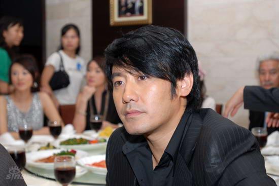 资料图片:电视连续剧《义本同心》精彩剧照(32)