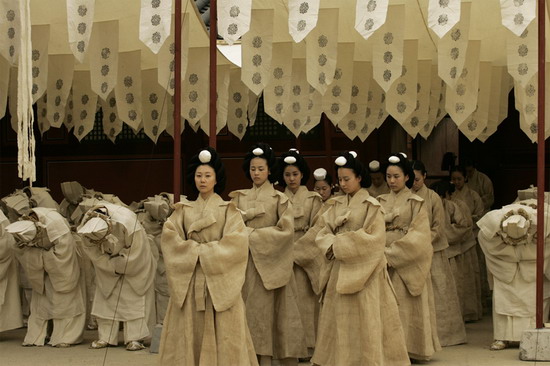 资料图片:韩国影片《宫女》精彩剧照(26)