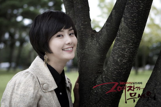 资料图片:韩剧《那女人很可怕》精彩剧照(31)