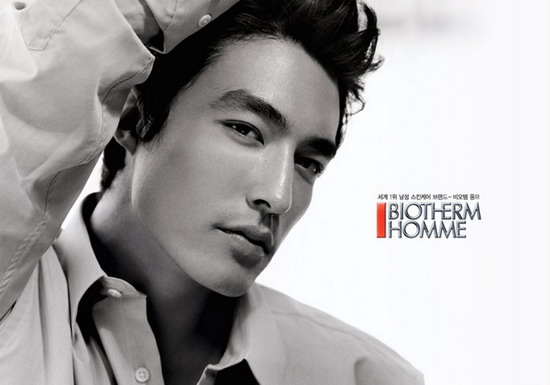 资料图片韩国混血男星丹尼尔亨利写真9