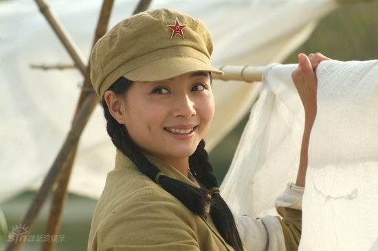 资料图片:军旅电视连续剧《高地》精彩剧照(17)