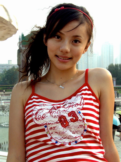 资料图片话剧狂恋高跟鞋演员唐静