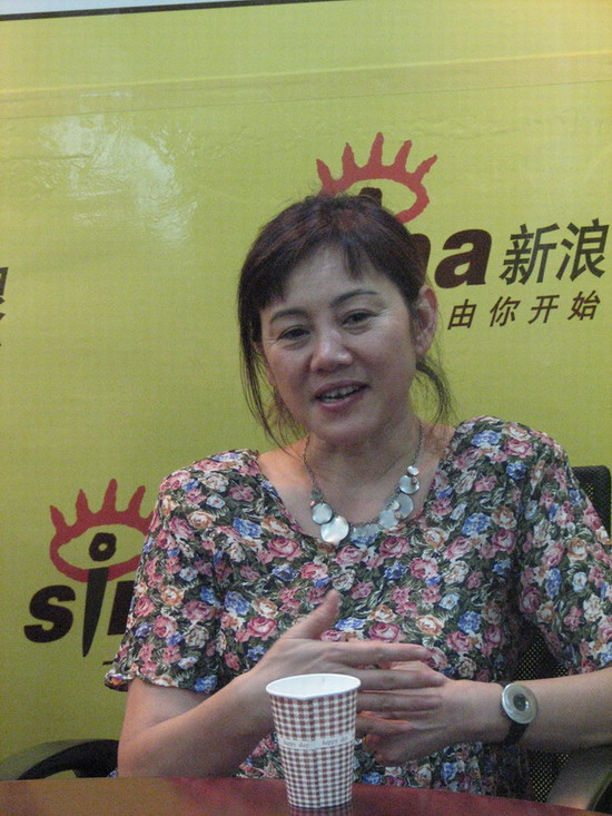 图片:《红与黑》主创聊天-雷国华导演佳作迭出