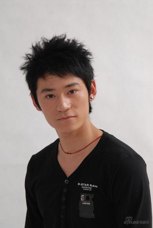 话剧《混世》演员-陈雨