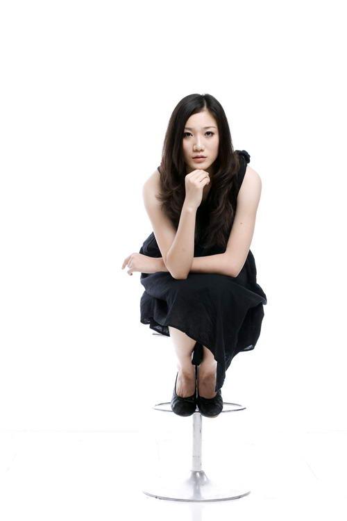 资料:话剧《午夜浓情吧》演员--陈雅狄饰林思