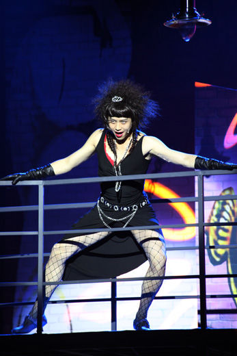 邓超今将回国 喜获新灵感欲25日献《翠花》(图)