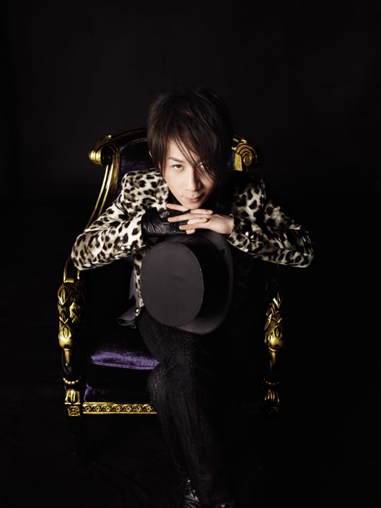 资料图片 魔术师刘谦精美宣传照 7 手机新浪网