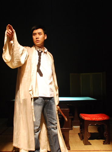 话剧《我爱桃花》再排 林龙麒演绎得心应手(图)