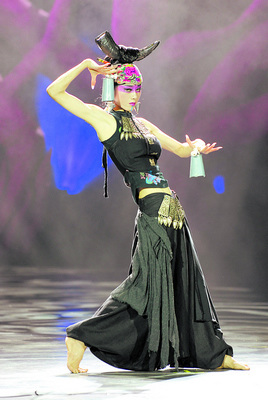 杨丽萍用舞蹈和激情感染了无数人。 CFP 供图