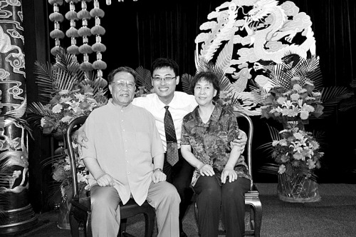 冯子洋拜师评剧第一小生张德福(图)