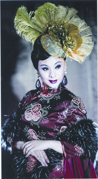 《贵妇还乡》剧照