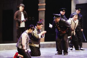 大型滑稽戏《阿福》剧照