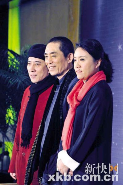 《印象·普陀》首演发布会现场，张艺谋和主创合影