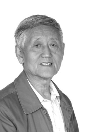 中央戏剧学院前院长徐晓钟