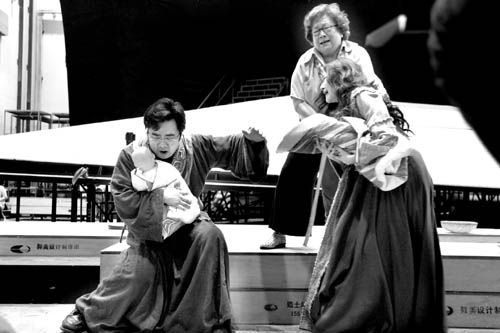 《赵氏孤儿》排练照