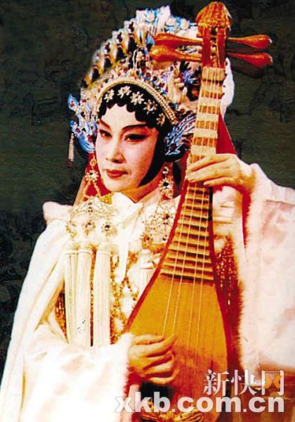 红线女早年剧照。