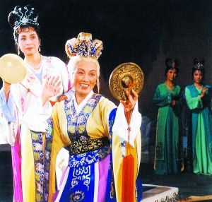 赵蕴如渲染“到底”