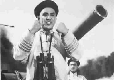 李默然在《甲午风云》中扮演邓世昌