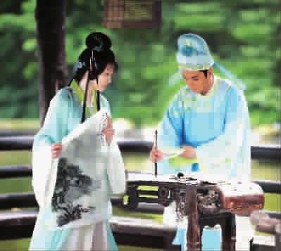 越剧电影《沈园情》首映 金采风嫡传弟子主演