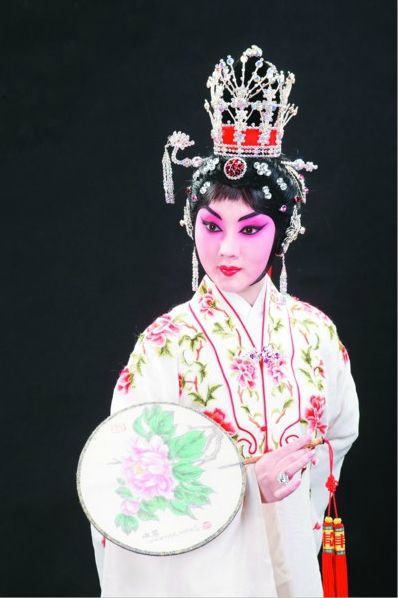 大连籍演员丁晓君饰演的谢瑶环