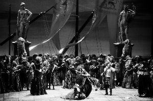 幻景《奥赛罗》惊艳亮相