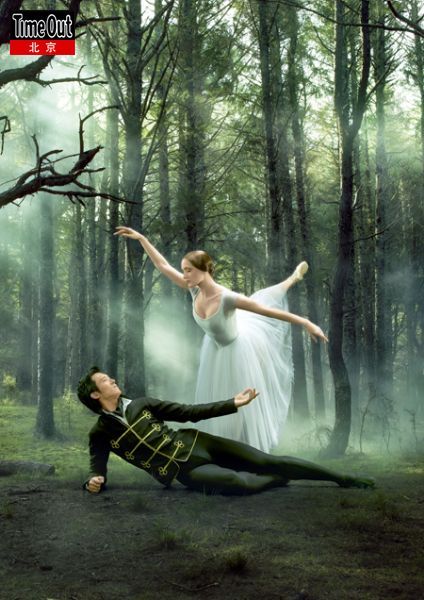  除了饰演吉赛尔的“美国甜心”吉莉安，男主角伯爵的扮演者也值得关注：他是毕业于北京舞蹈学院、现为“新皇”首席的中国演员祁欢。