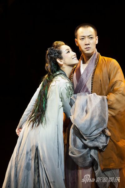 小青不愿法海只与她攀谈攀谈（摄影：柴美林）