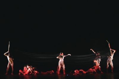 《十月·春之祭》国家大剧院首演剧照柯洲供图