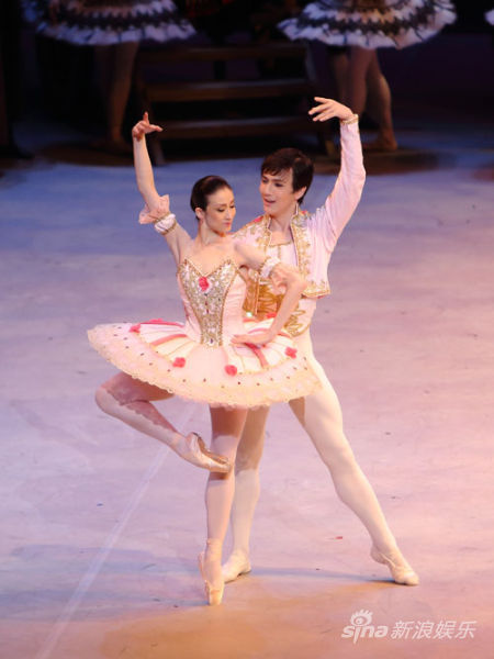 《堂吉诃德》首演剧照--朱妍、马晓东