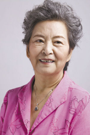 87版红楼梦王夫人重返舞台 出演老年富女