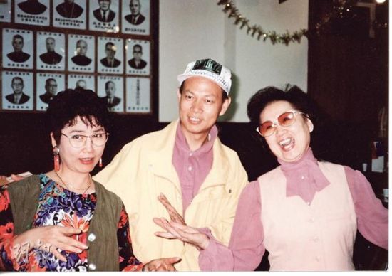 罗家英忆红线女:人去物在 深切怀念