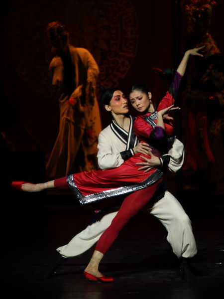 三太太与戏子双人舞