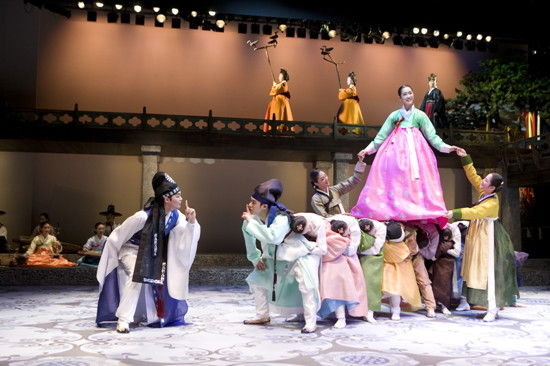 传统歌舞剧《美笑》演绎韩国凄美爱情巨著