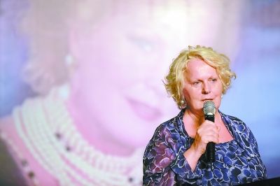 声乐大师卡佳.里恰蕾莉