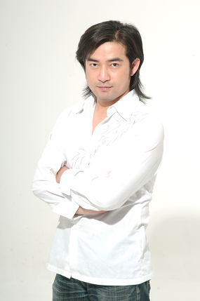 图文舞台剧疯狂的石头主创演员郭祥鹏